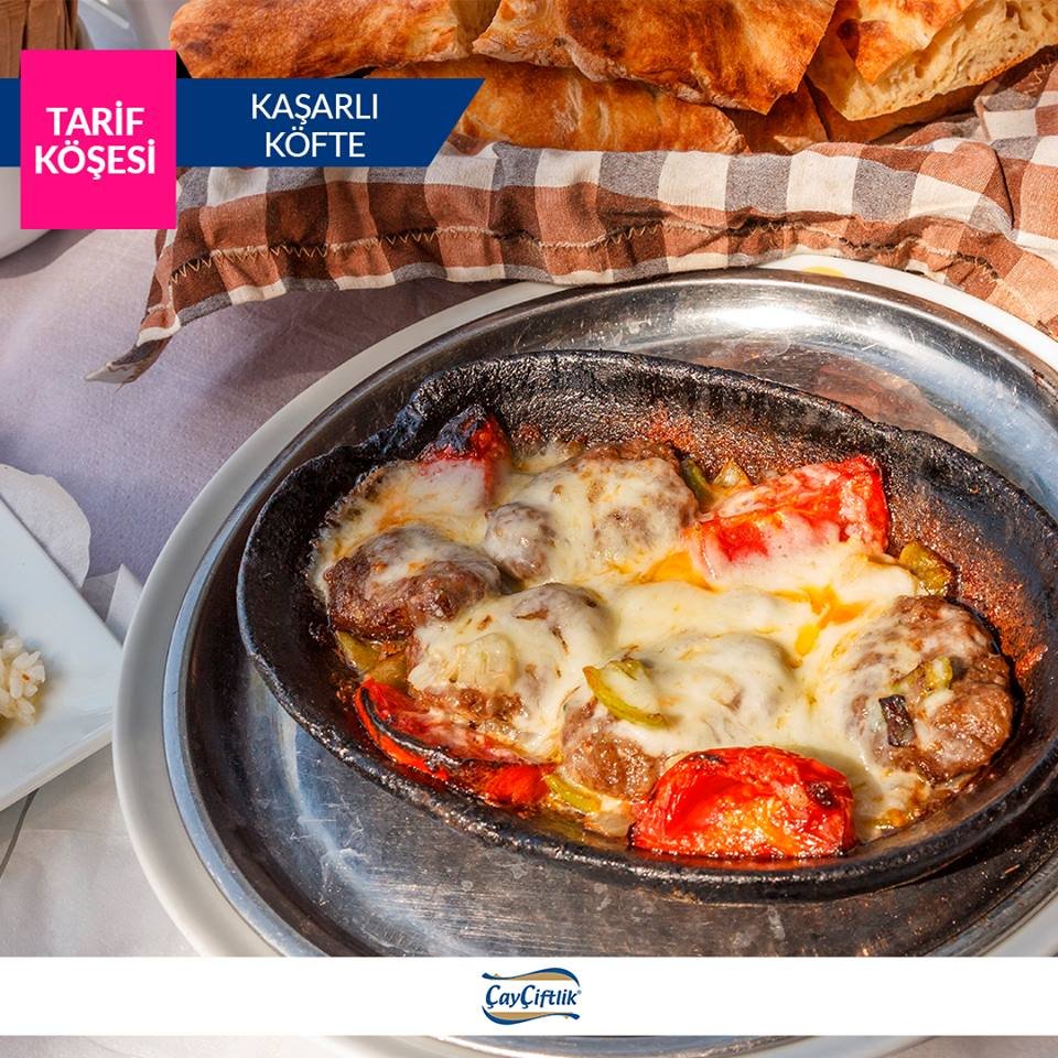 KAŞAR PEYNİRLİ KÖFTE